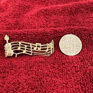 Music bars brooch bag charm jacket adornment zipper metal gold toned pin back